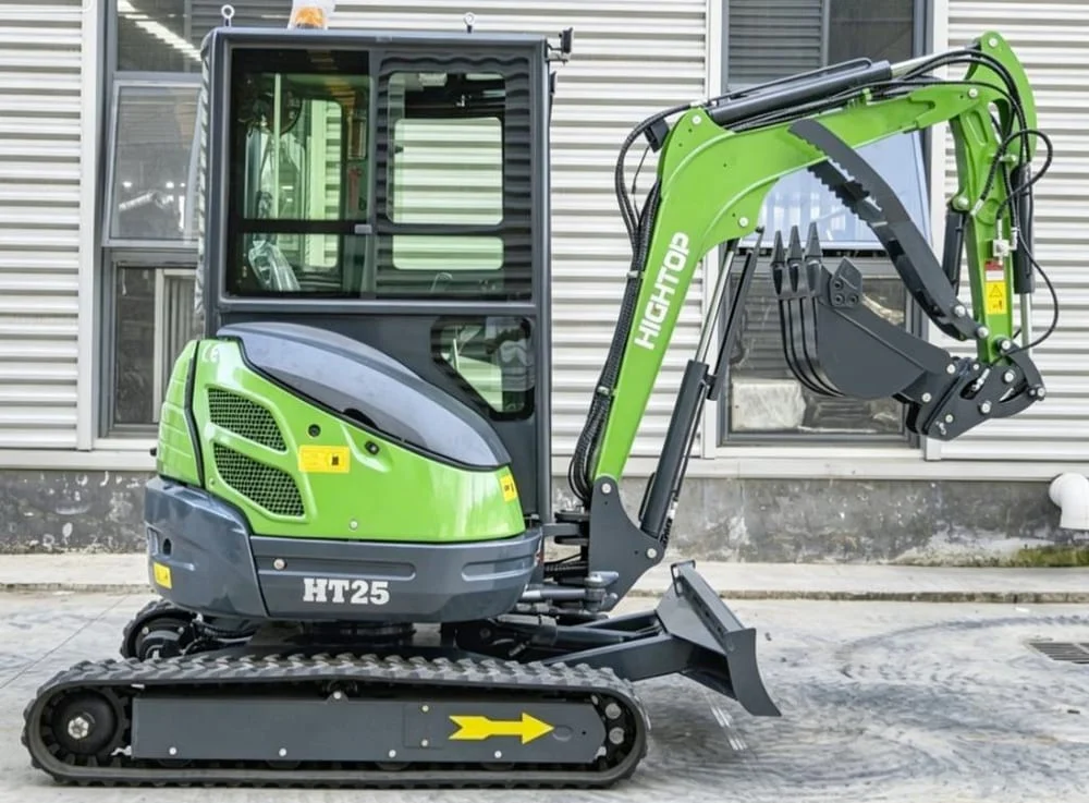 HT25 Kubota engine, boom swing+hydraulic operation, Quanchai engine shed +closed cabin+A/C+Rear view camera